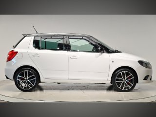 /photos/9327/06a14e45-ac9e-475b-b8b4-8ee6c7033483_i320x240.jpg