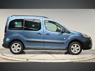 /photos/9327/1b3b8334-0ee9-4cf8-aa68-2680f870c6a5_i320x240.jpg