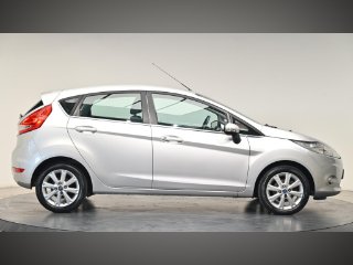 /photos/9327/506c8c54-e941-4c08-95ee-fef44df49a15_i320x240.jpg