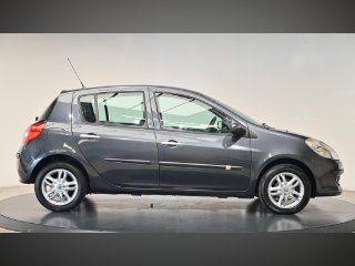 /photos/9327/54e7a613-98d8-445a-8acd-1624c7373a04_i320x240.jpg