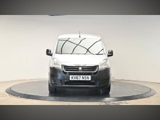 /photos/9327/56bb9d00-2df8-46cc-bd0d-9405e4b50642_i320x240.jpg