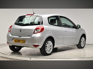 /photos/9327/63aaa5ff-c6e9-4aa6-b026-cbb453c3f576_i320x240.jpg