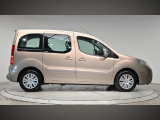 /photos/9327/7b0982b5-e31a-41b1-b06e-b457404a04fd_i320x240.jpg