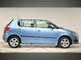 /photos/9327/812561f0-3ef9-42e2-991e-9b4a8ec6be95_i320x240.jpg