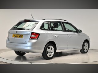 /photos/9327/81574461-36ba-4580-8c96-0a853304b087_i320x240.jpg