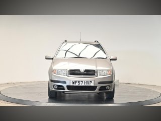 /photos/9327/95561c4b-7553-41ec-9218-c8fb07864adb_i320x240.jpg