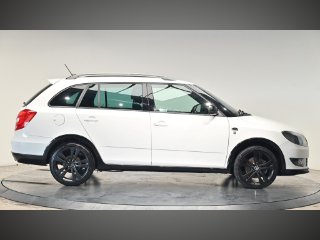 /photos/9327/e6bd3e5b-6f18-4ee3-8a47-1c218c25d94c_i320x240.jpg