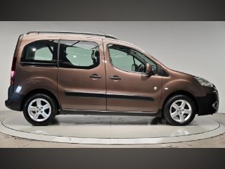 /photos/9327/e6ed656c-c72b-4e77-ad70-71a534249d26_i320x240.jpg