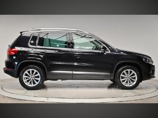 /photos/9327/f7613d6d-48cc-45c9-a979-7473aabf6e06_i320x240.jpg